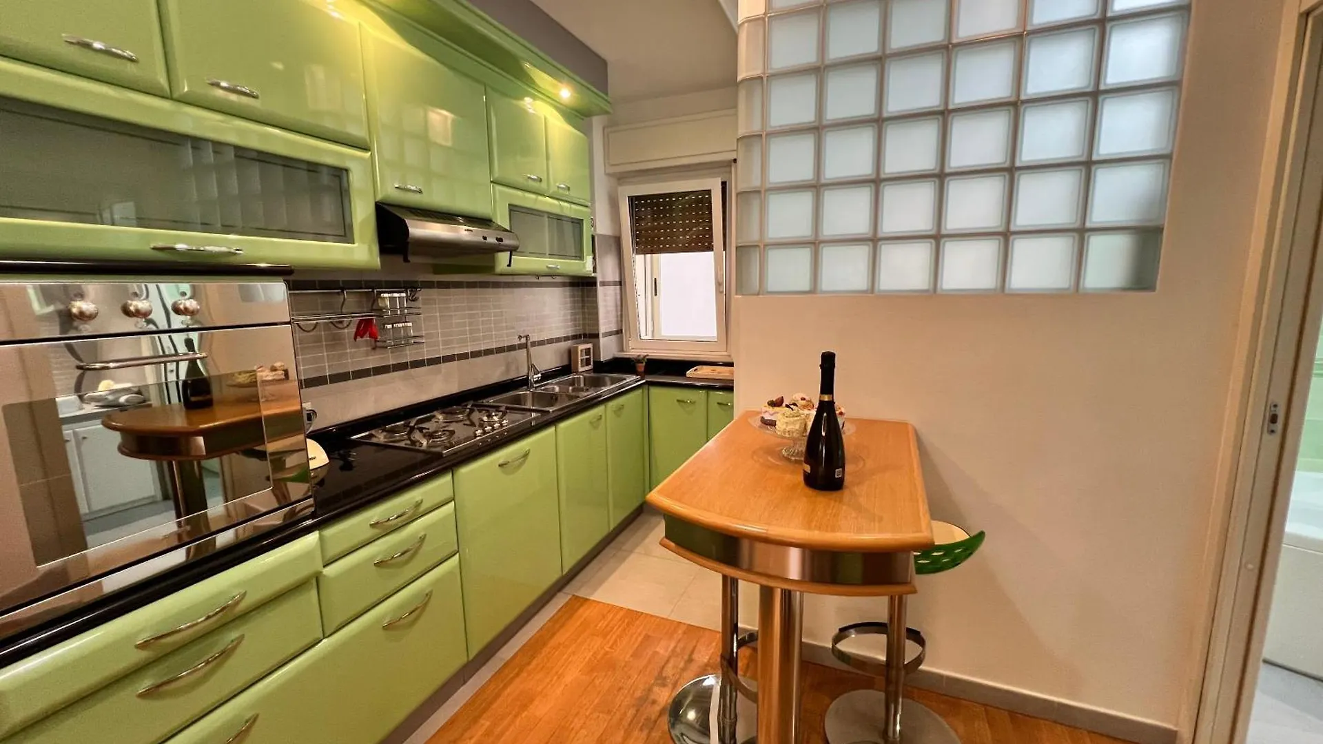 Happy Holiday Family Cagliari Apartment